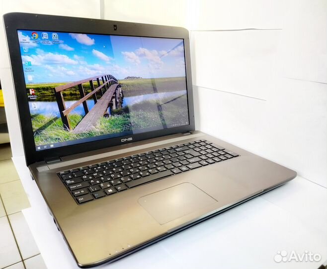 Ноутбук DNS Core i3-3110m/4/HDD500/740m/Win10/17.3