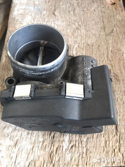 Дросельная заслонка Passat B6