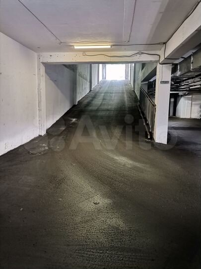 Машиноместо, 13 м²