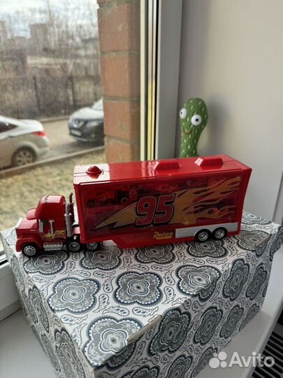 Грузовик молния маквин