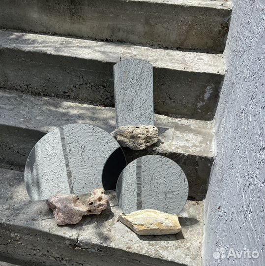 Зеркало в камне