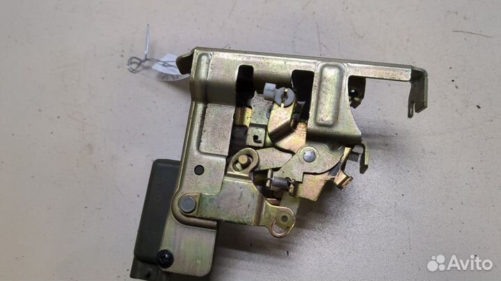 Замок двери правый задний Opel Movano, 2004