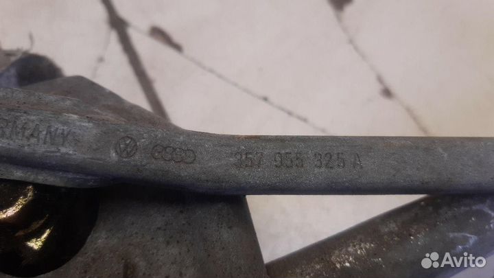 Трапеция стеклоочистителей Volkswagen Passat