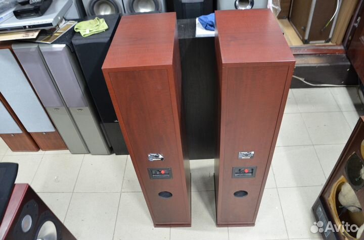 Колонки напольные Yamaha NS-7900