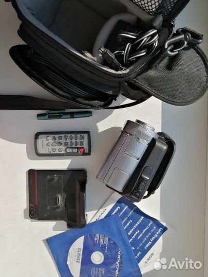 Видеокамера Sony dcr-sr85