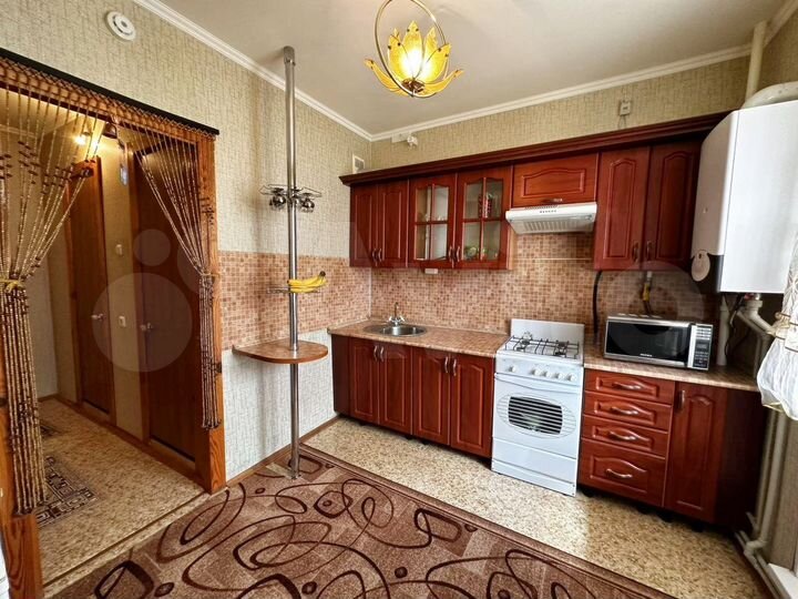 2-к. квартира, 51 м², 6/10 эт.