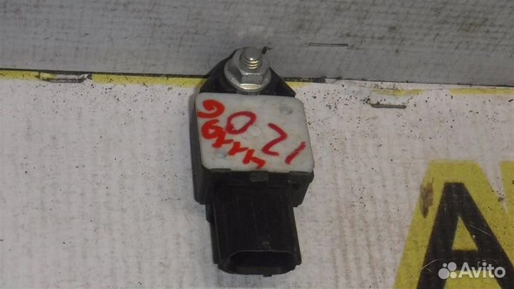 Датчик AIR BAG Toyota Corolla (E120) 2000-2007