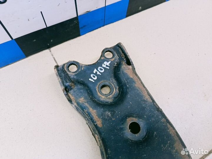 Рычаг передний правый RAV 4 2013