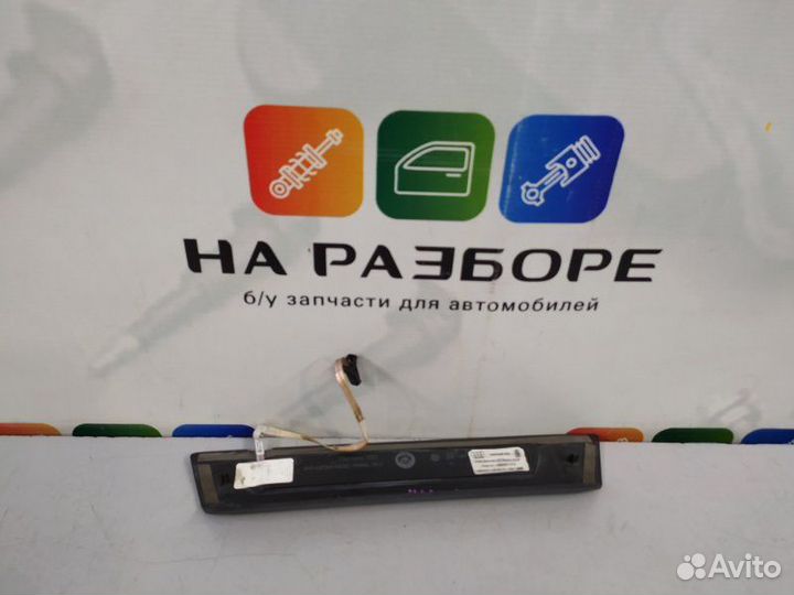 Накладка на порог внутренняя задняя правая Audi Q7