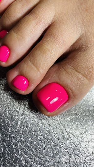 Маникюр педикюр