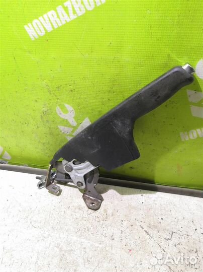 Рычаг стояночного тормоза Фольксваген Гольф 4 Бо