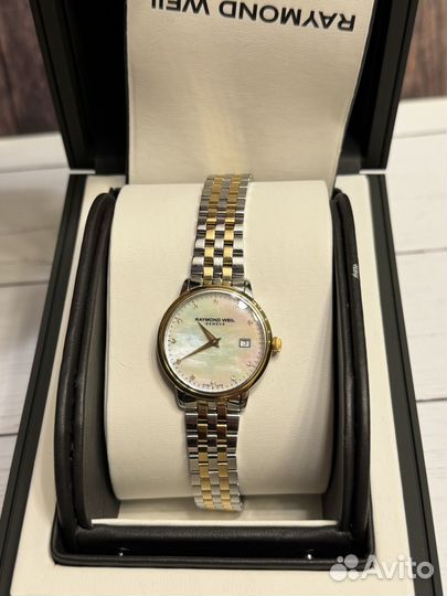 Часы женские raymond weil Toccata