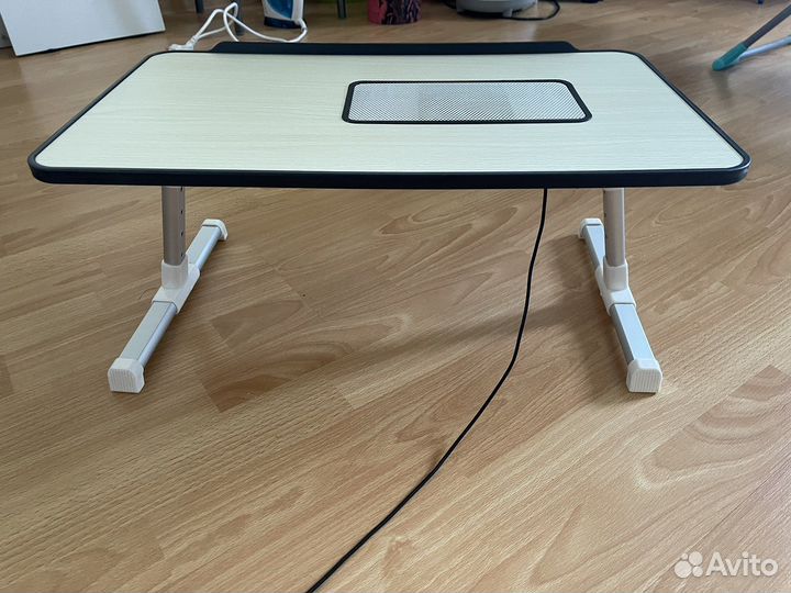 Столик под ноутбук