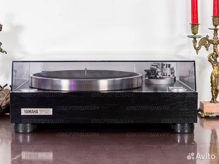 Yamaha GT-750 виниловый проигрыватель