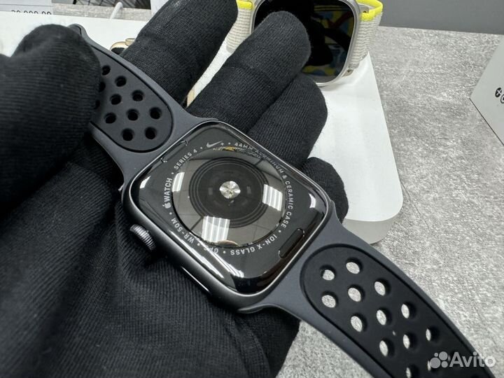 Часы Apple Watch 4 44mm Nike Новые Оригинал