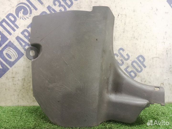 Накладка порога передняя правая Nissan Almera