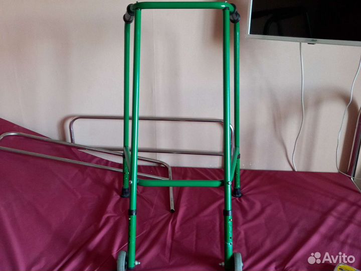 Ходунки для инвалидов