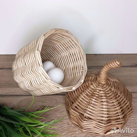 Корзина плетеная жёлудь