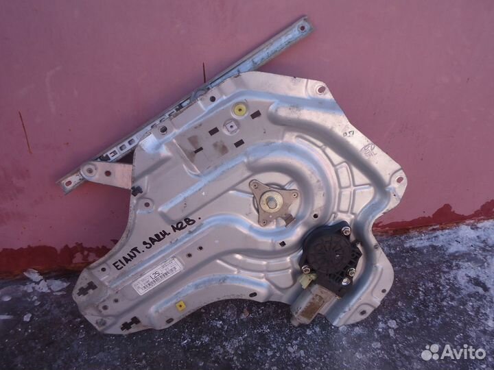 Стеклоподъемник задний левый Хундай Элантра XD