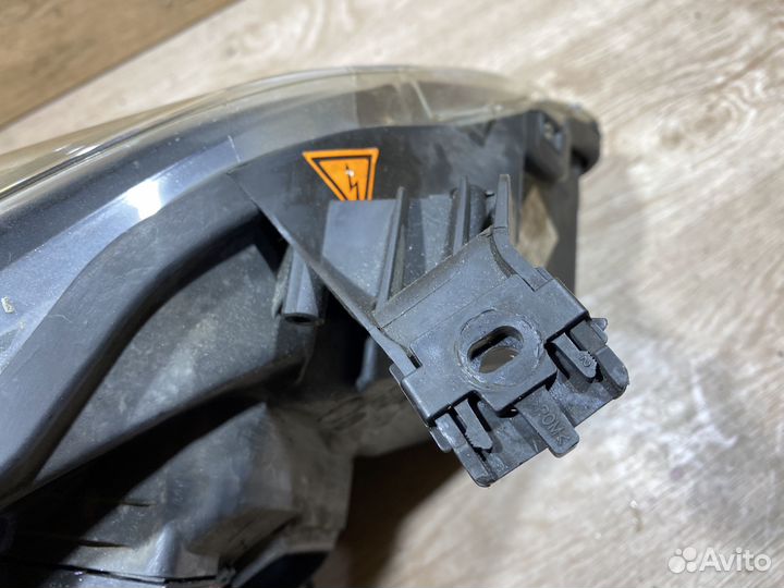 Фара левая Opel Vectra C рест адаптивная 142688