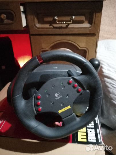 Игровой руль logitech momo racing