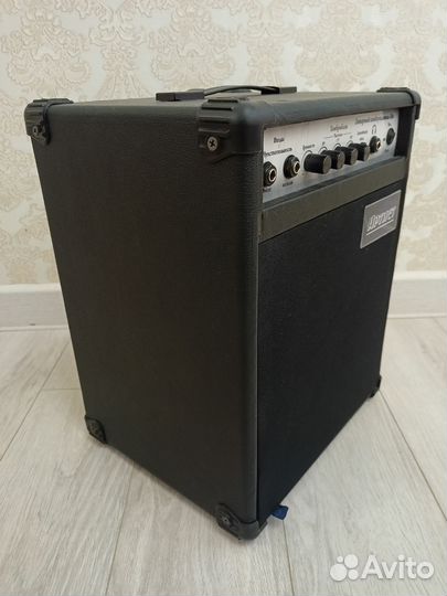 Комбоусилитель акустический Артист 50 ватт