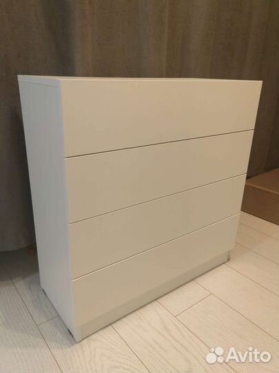 Комод белый