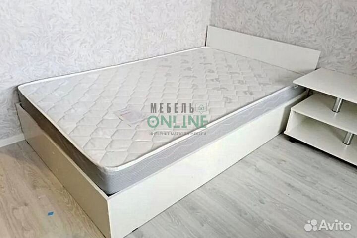 Кровать двуспальная