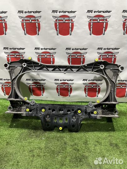 Передний подрамник Lexus IS250