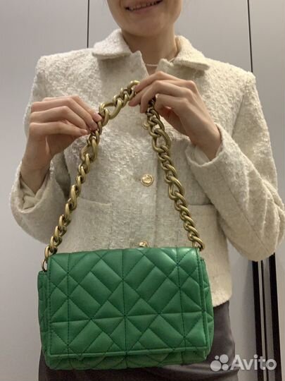 Сумка zara зеленая с цепью