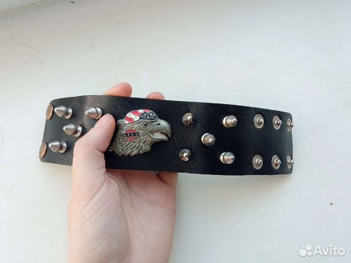 Браслет с шипами