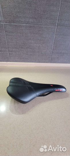 Седло для велосипеда кожаное
