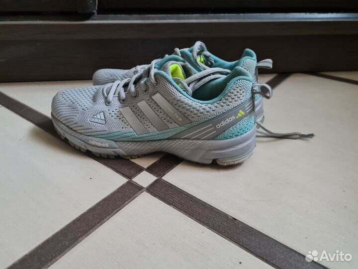 Кроссовки женские adidas