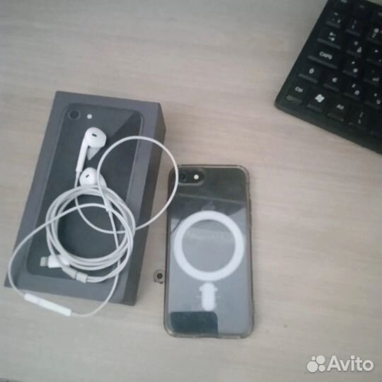 iPhone 8