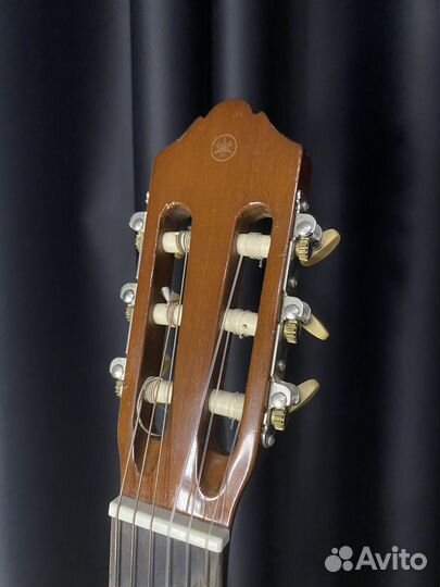 Классическая гитара Yamaha C40