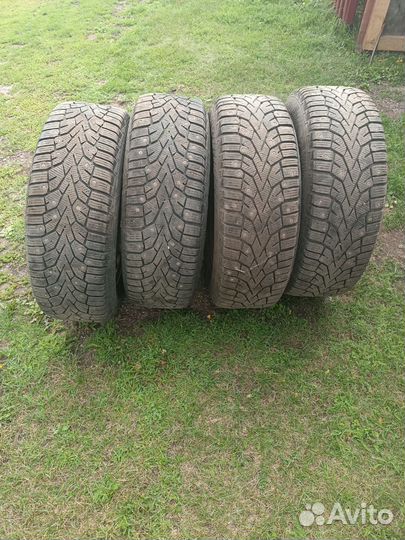 Gislaved NordFrost 100 SUV 215/65 R16