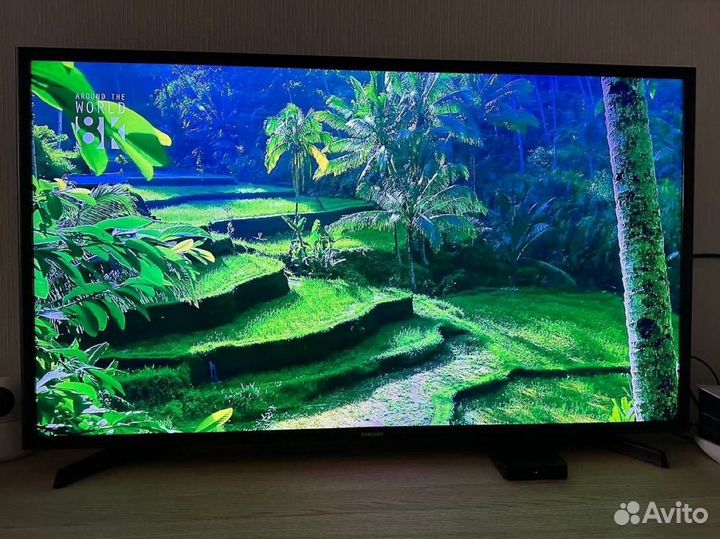 Teлевизор Samsung full HD ue40m5000au