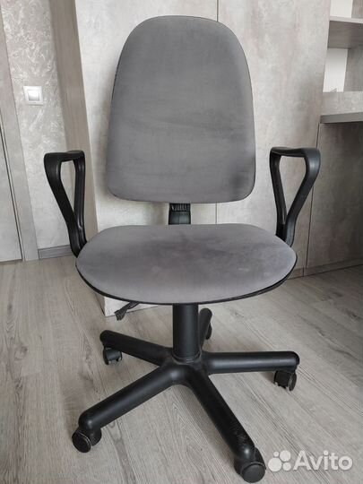 Компьютерное кресло