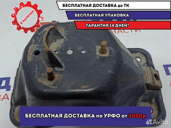 Кронштейн крепления запасного колеса Toyota Land C