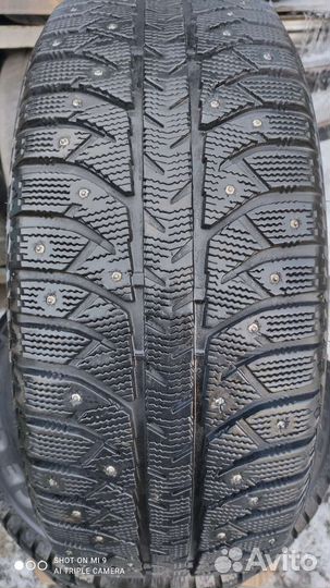 Bridgestone Ice Cruiser 7000 235/55 R18 104T