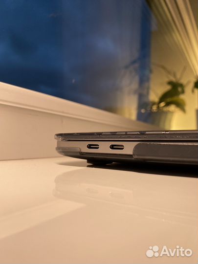 MacBook Pro 16 late 2019 i9 2.3 16gb/8gb/1tb