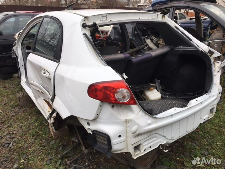 Шевроле лачети 2012 г. в. хетчбек в разборе