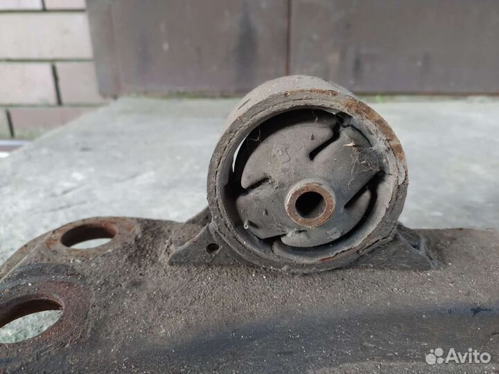 Лыжа Мицубиси Каризма 4g92