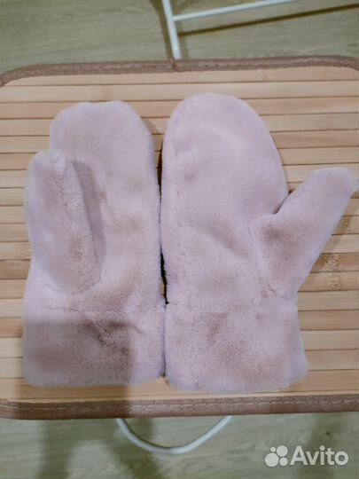 Варежки зимние женские