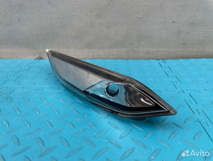 Повторитель передний левый Porsche Cayenne 958