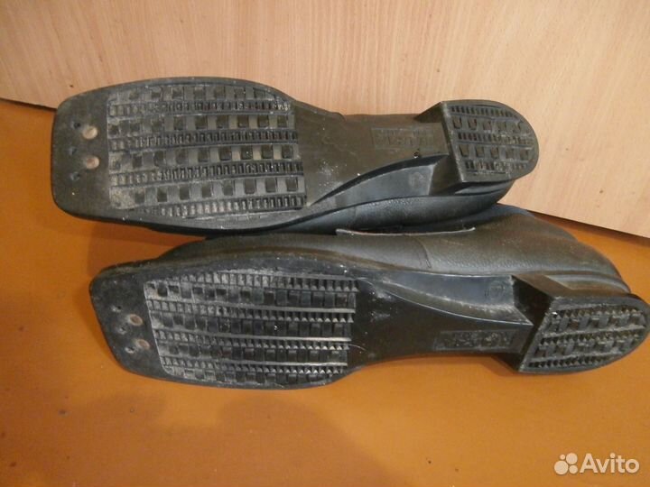 Лыжные ботинки 43 размер