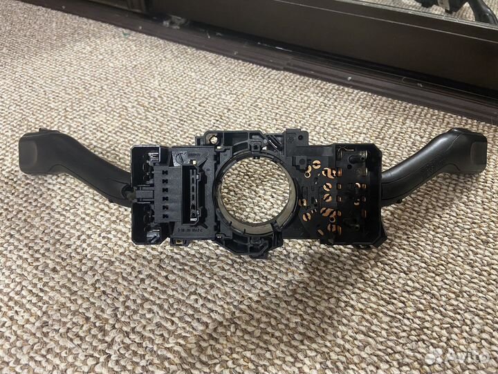 Переключатель подрулевой audi a6c5