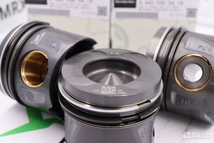 Поршень A6420300418