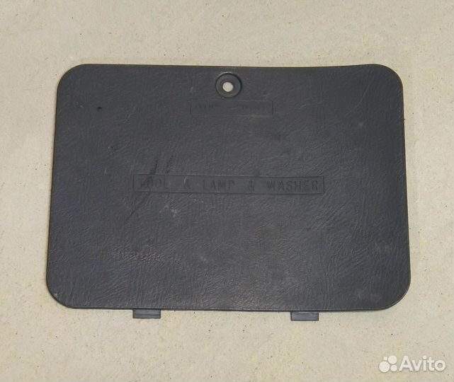 Крышка багажного отделения (правая) Kia Sportage 1