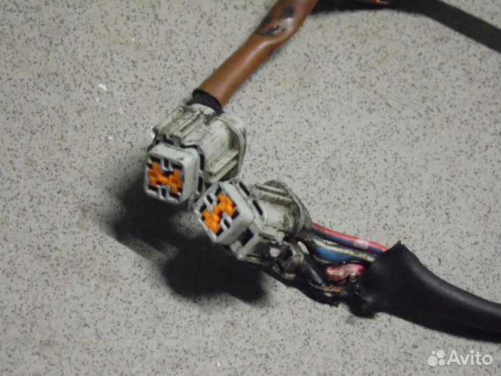 Штекер вентиляторов двс Инфинити фх